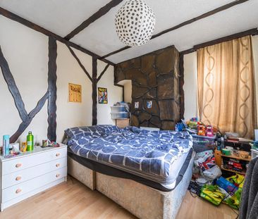 6 bedroom semi-detached house to rent - Photo 4