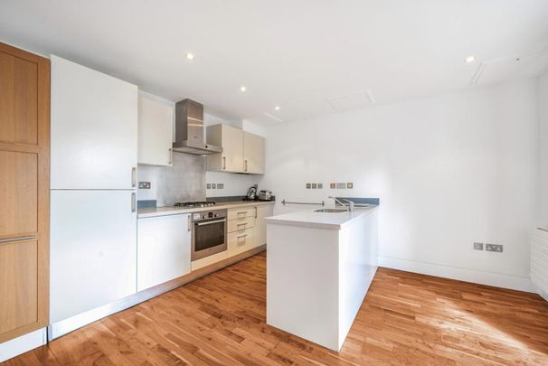 Bedford Hill, Balham SW12 - Photo 1