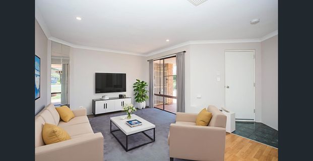 Light, Bright & Well-Presented 4x2 Home in Sought-After Kinross! - Photo 1