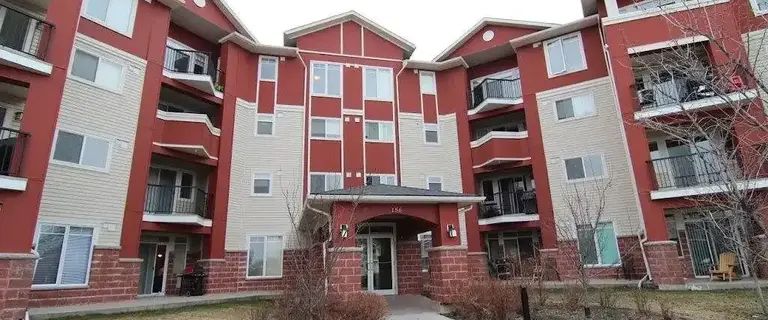 BEAUTIFUL CONDO 2 BEDS - $1450/Month | 412 - 156, Country Village Circle NE, Calgary - Photo 1