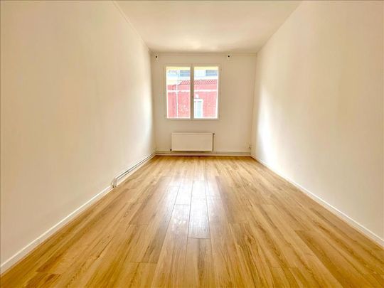 5 pièces - Meublé - 131,16 m² - RDC - Colocation non autorisée - Photo 1