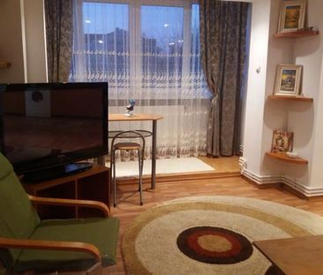Inchiriez apartament 1 camera, zona centrala - Photo 1