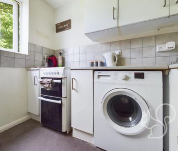 1 bedroom flat to rent - Photo 6
