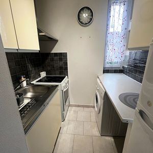 VIROFLAY - STUDIO MEUBLE DE 18M², - Photo 2
