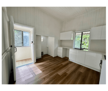 Charming Family Home in Convenient Moorooka Location - Photo 2