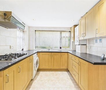 2 bedroom link detached house to rent - Photo 6