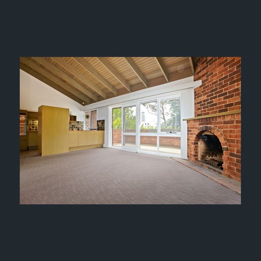 Inner-City Living at Its Best - Photo 1