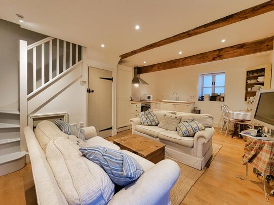 2 bedroom cottage to rent - Photo 1