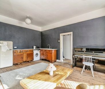 Chaucer Road, Bedford, MK40 - Photo 1