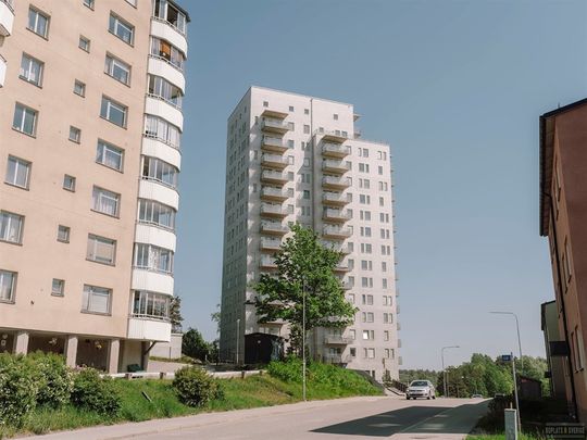 Löjtnant Granlunds Väg 18 - Foto 1
