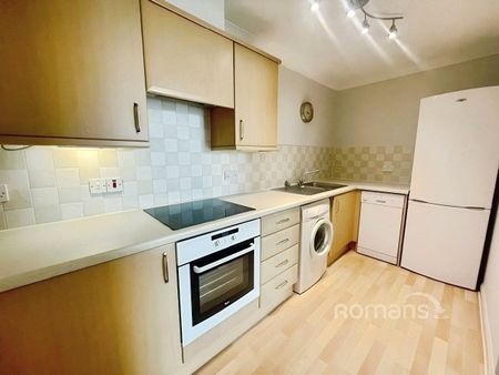 2 bedroom apartment to rent - Photo 4
