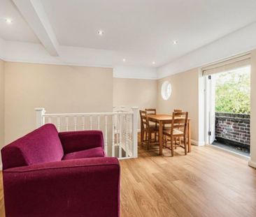 Neale Close Hampstead Garden Suburb N2 - Photo 2
