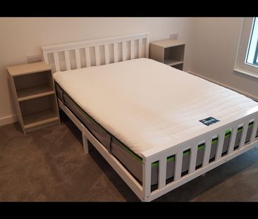 2 Bed Flat, Wharf End, M17 - Photo 5