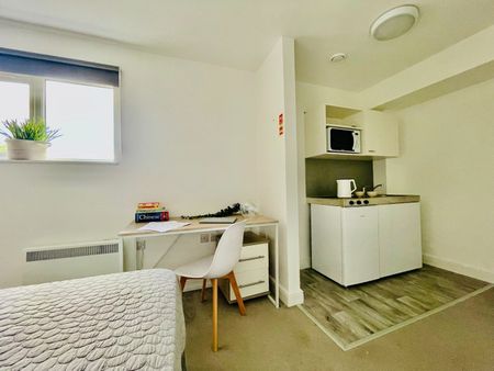 Studio Flat, Stmary Place, SO14 - Photo 2