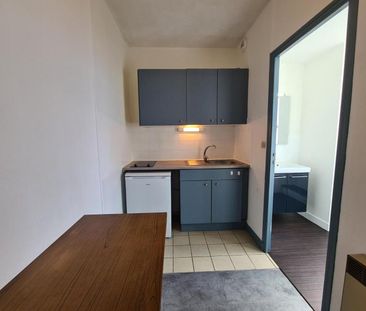 Location Appartement 1 pièce 20m² ST LAMBERT LA POTHERIE 49070 - Photo 2