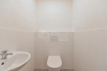Nově zrekonstruovaný byt 3+1 s lodžií, Praha Střížkov - Fotografie 4