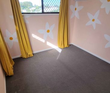 Arana Hills - Photo 5