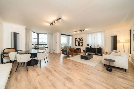 3 bedroom flat to rent - Photo 2