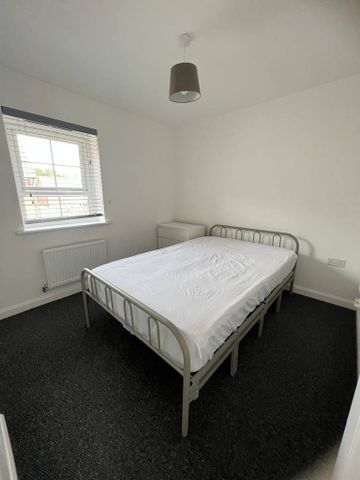 3 bedroom detached house to rent - Photo 3