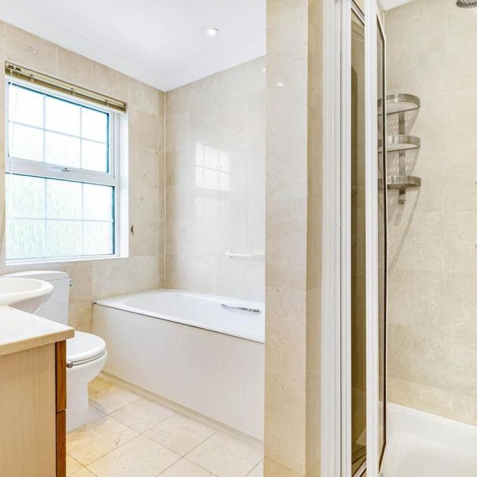 4 bedroom terraced house to rent - Photo 1