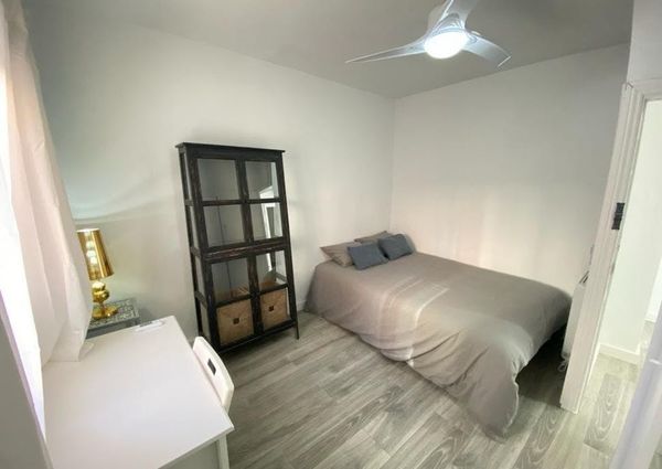 Calle de Concepción de la Oliva, Madrid, Community of Madrid 28021