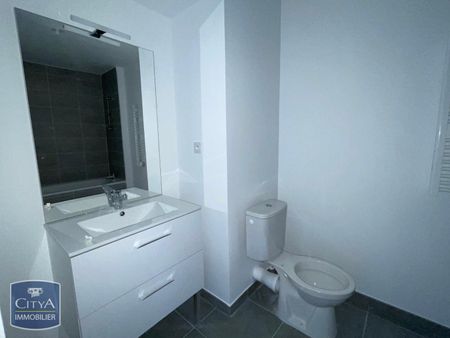 Location Appartement 2 pièces 40m² CARPENTRAS 84200 - Photo 4