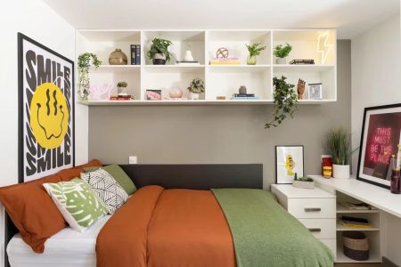 Extra Large Standard Double Ensuite - Photo 4