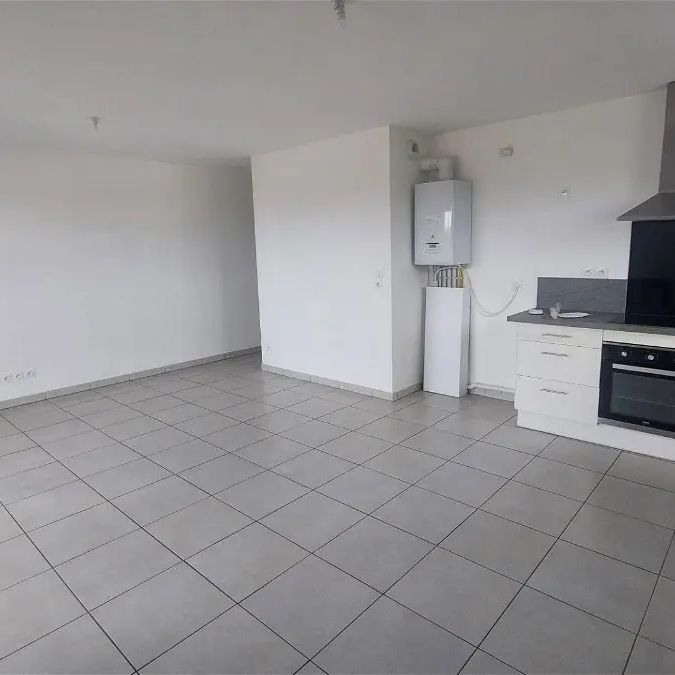 Location appartement 3 pièces - 61m² à L'isle-d'abeau (38080) - Photo 1
