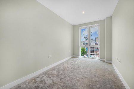 3 bedroom flat to rent - Photo 5