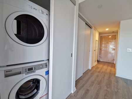 ART SHOPPE CONDOS: Yonge St & Eglinton Ave (8 Hillsdale Ave) AD#00826 - Photo 3