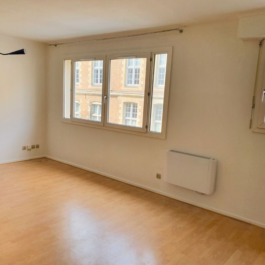 Location Appartement 1 pièce 31m² LILLE 59800 - Photo 1
