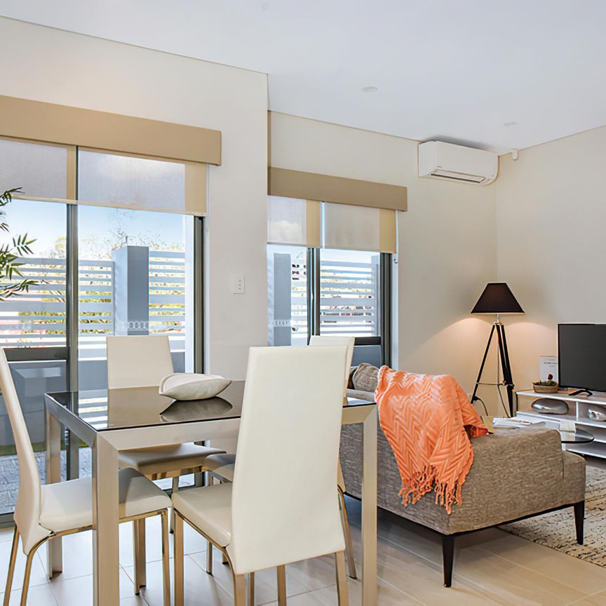 2/2 Walter Road West - Photo 1