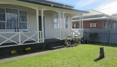 Three Bedroom Property - Blaketown - APPLICATIONS CLOSED - Photo 5