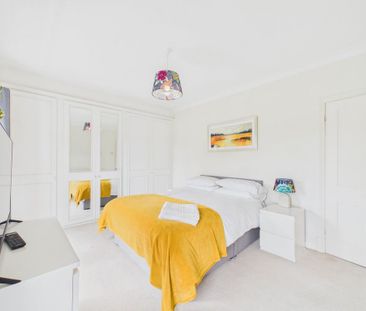 4 bedroom detached house to rent - Photo 6