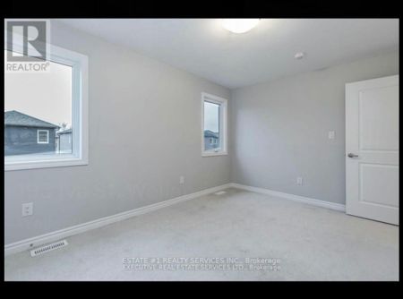 For Lease - 193 Iva Street, Welland, Ontario - Photo 3