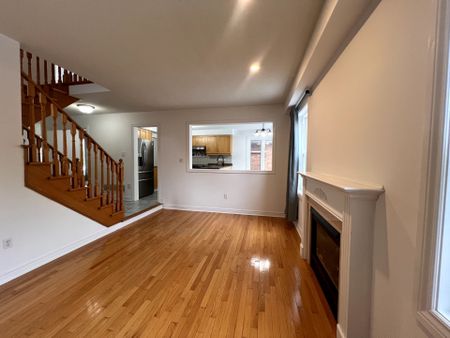 For Lease - 10 ROYAL PARK Boulevard, Barrie, Ontario - Photo 4