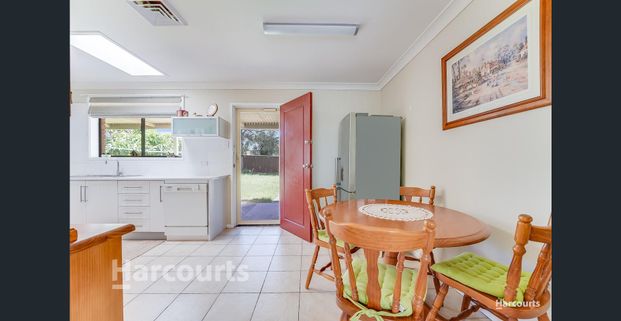 Stylish 3-Bedroom Home with Covered Entertaining & Double Garage... - Photo 1