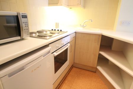 Broadwalk Court, W8, London - Photo 3