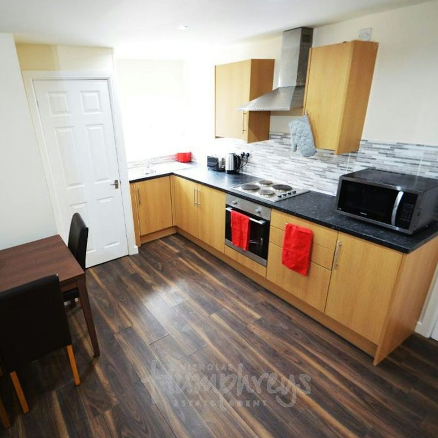Marshall Terrace, Gilesgate, DH1 - Photo 1