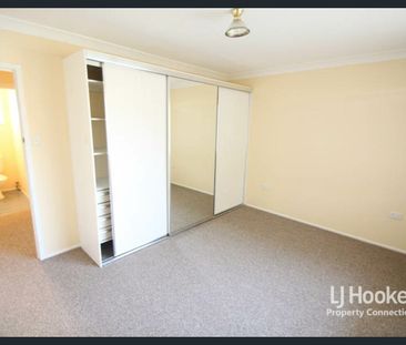 3 BEDROOM FAMILY HOME IN PRIME LOCATION - Photo 2