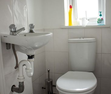 Room in a Shared House, Brampton Grove, HA9 - Photo 6