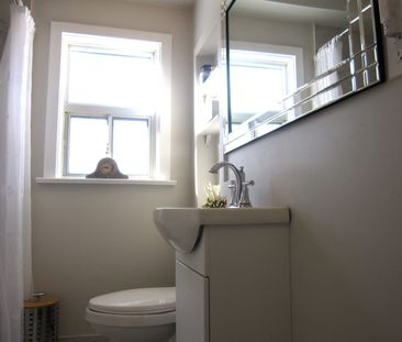 For Lease - 597 Curzon Avenue Unit# Main & Lower, Mississauga, Ontario - Photo 5