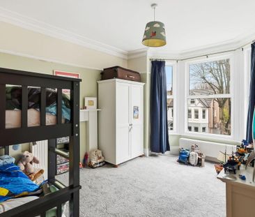 5 bedroom semi-detached house to rent - Photo 4