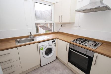 2 bedroom flat to rent - Photo 5