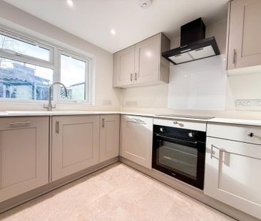 2 bedroom end of terrace house to rent - Photo 4