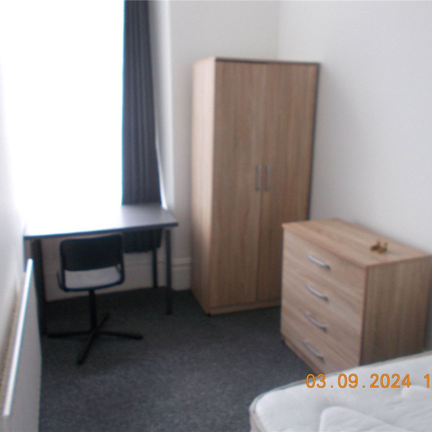 Student Properties to Let - Photo 1