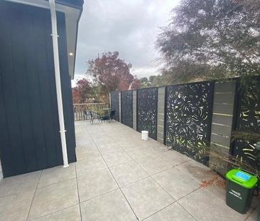 Charming 2-Bedroom Home in a Prime Coastal Location - Photo 5