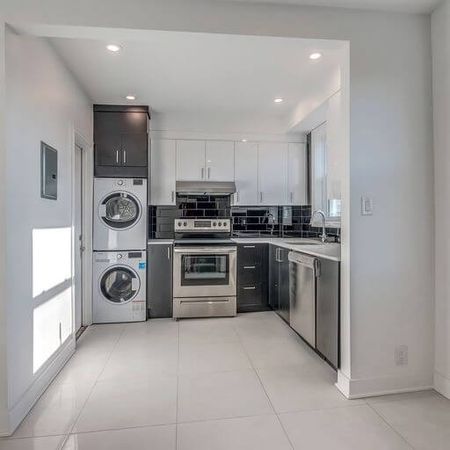 5830 Côte Saint Luc Road - Beautiful 2-Bedroom Apartment for Rent - Photo 4