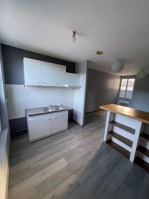 Location Appartement 4 pièces 75m² DESCARTES 37160 - Photo 1