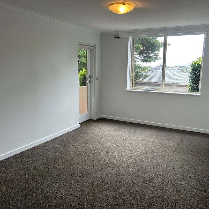 4/758 Burwood Road, Hawthorn East VIC 3123 - Apartment For Rent | Domain - Photo 1